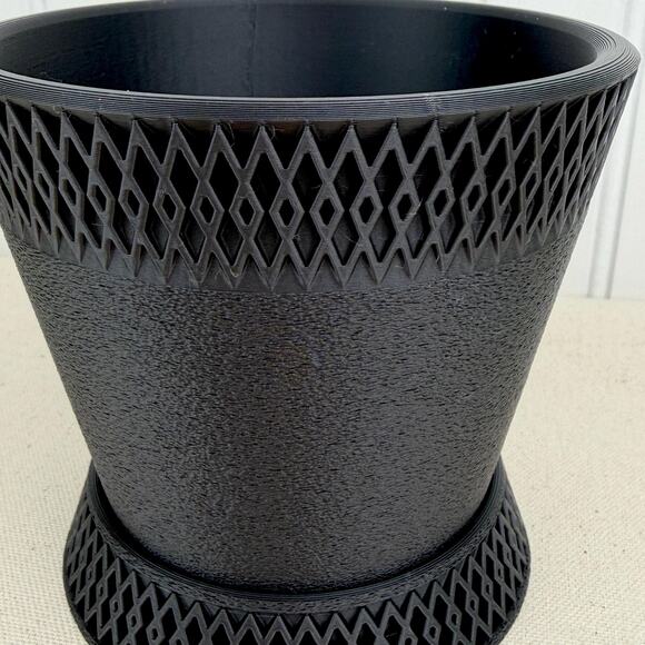 The Shift Planter, Indoor Flower Pot, Tabletop Planter, Textured Diamond Pattern - Picture 4 of 10